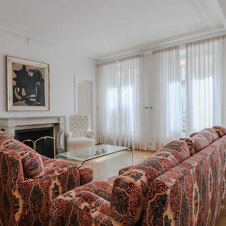 Appartement Old World Charm With Fireplace - Pantheon