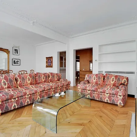 Old World Charm With Fireplace - Pantheon Appartement Paris