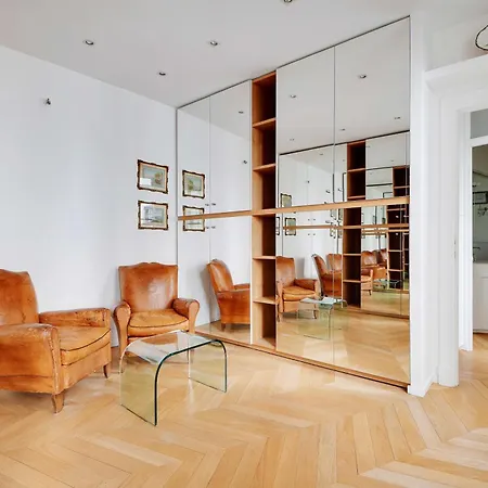 Appartement Old World Charm With Fireplace - Pantheon Paris